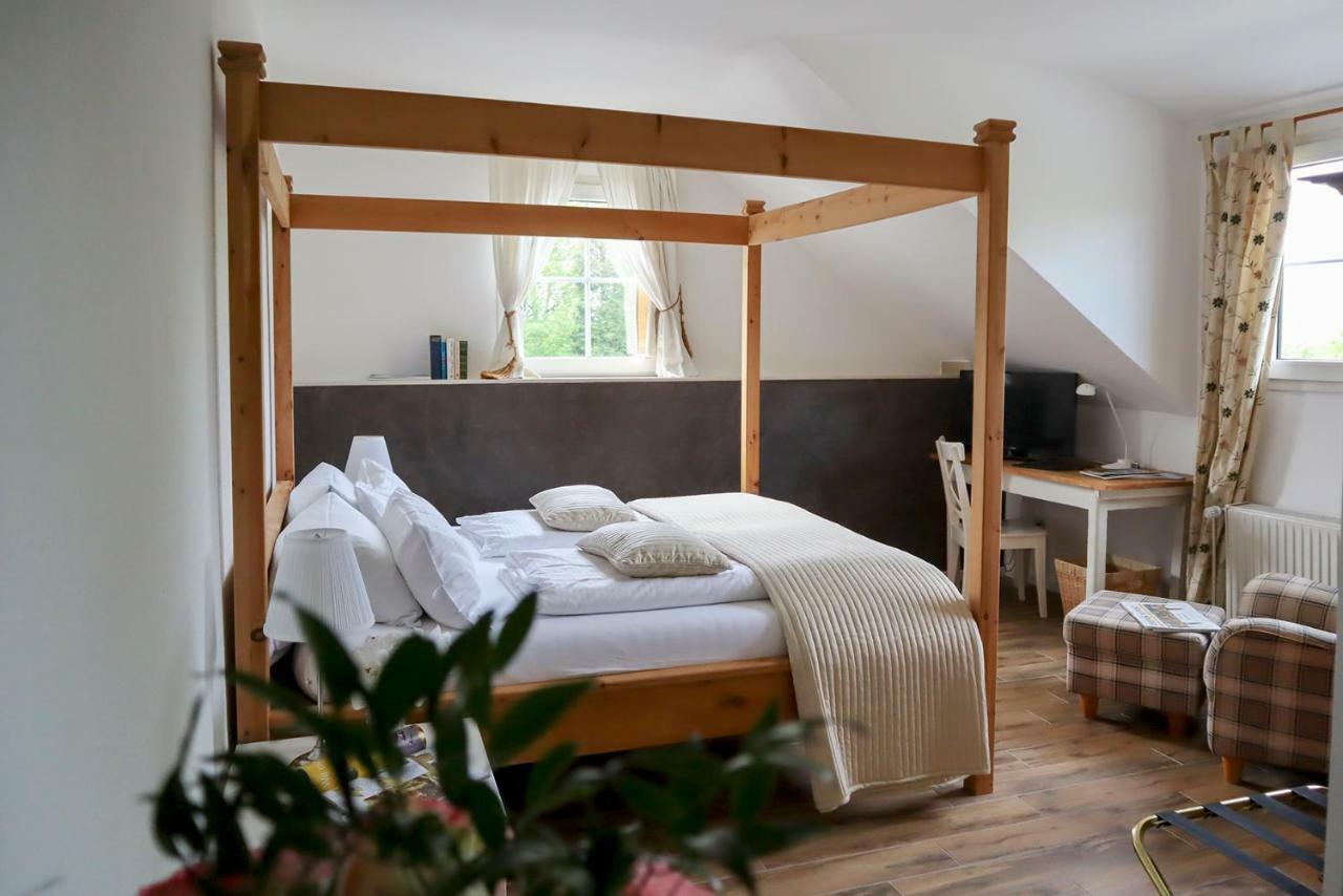 Hotel Gut Moschenhof デュッセルドルフ エクステリア 写真